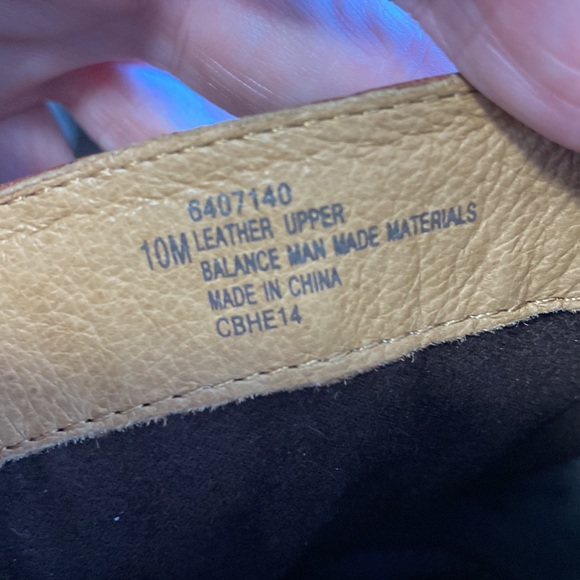 BNWOT brown leather 3.5 inch heel ISOLA boots - Picture 3 of 3